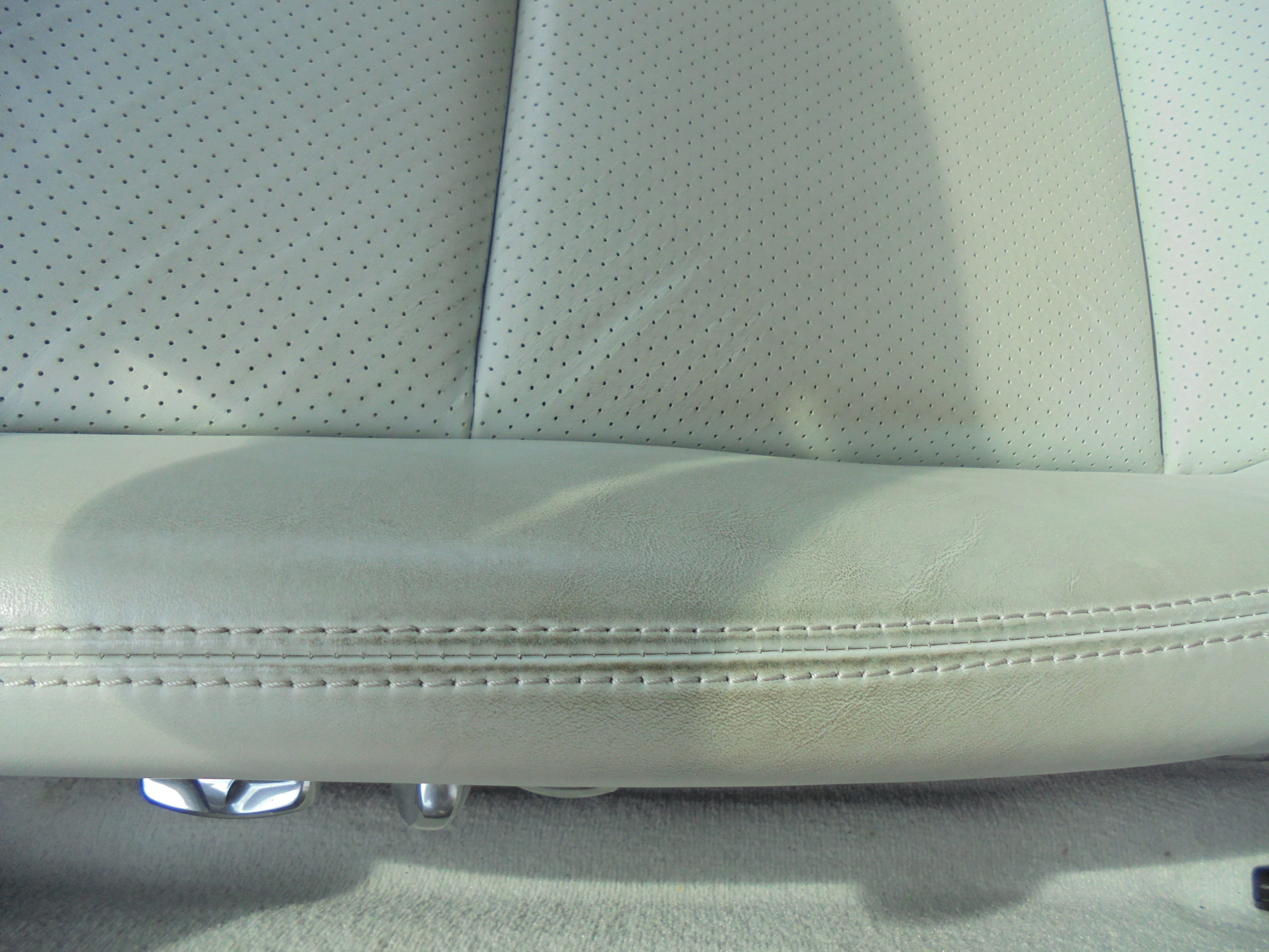 ポルシェケイマン施工前 (4)